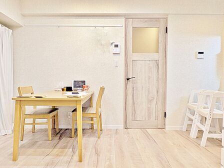 豊かな居住性と、安心感を満たすクオリティが見事に調和した住空間。