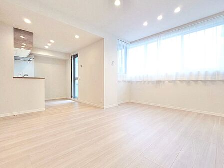豊かな居住性と、安心感を満たすクオリティが見事に調和した住空間。