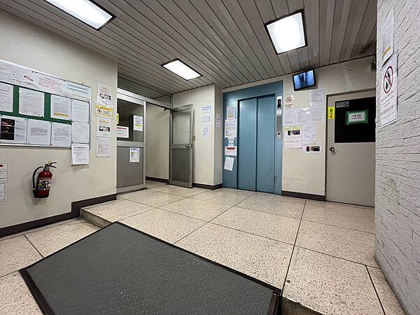 エントランスを拡大表示