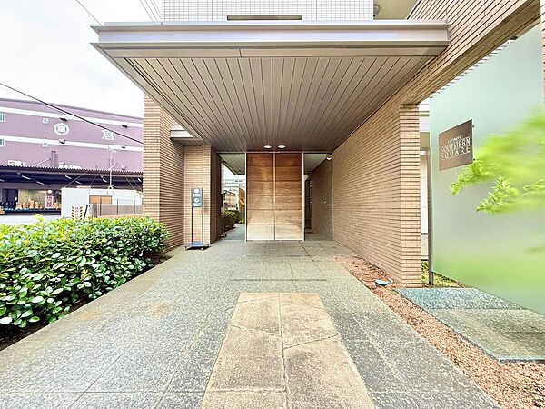 エントランスを拡大表示