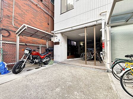 外と内をつなぐエントランスは、まさに顔となる場所。