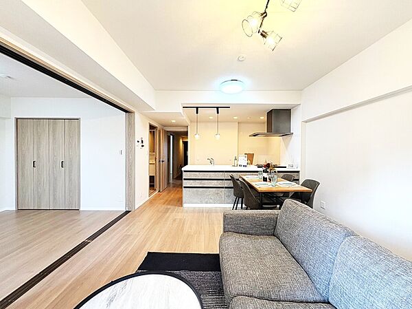 リビング/ダイニングを拡大表示