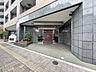 エントランス：外と内をつなぐエントランスは、まさに顔となる場所。