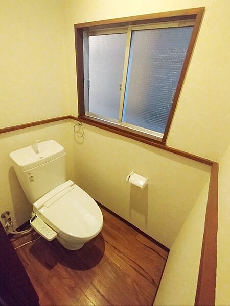 トイレを拡大表示