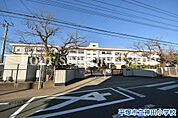 平塚市立神田小学校まで約851m