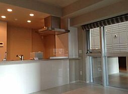 ザ・サンメゾン広尾エルド 2階2LDKのリビング/ダイニング