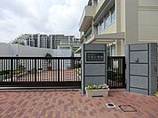 世田谷区立中里小学校（463m）
