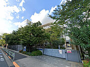 港区立芝浦小学校（400m）