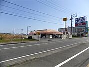 ココス 静波店（389m）