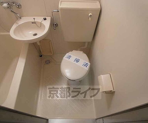 画像7:清潔感のある洋式トイレです。