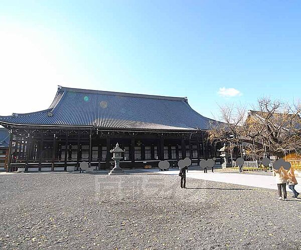画像26:西本願寺まで940m 境内には国宝の建造物や能舞台、門などがいっぱい。
