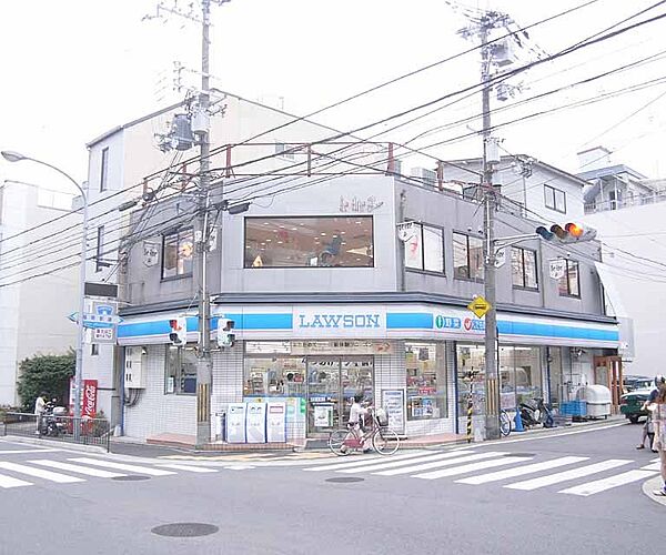 画像14:ローソン伏見稲荷駅前まで240m 師団街道沿い 前にはおいしいパン屋さん・