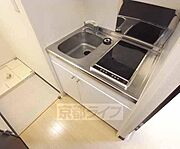 ＩＨコンロ付きのキッチンです。