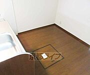 冷蔵庫置いても広い