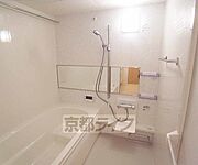 オシャレなアクセントパネルですね。