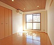日当たりの良いフローリング7．53帖のお部屋です。