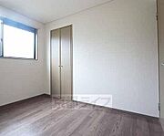 広々とした部屋です。