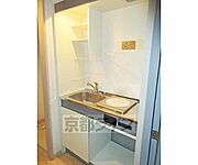 一人暮らしに最適な大きさのキッチンです・