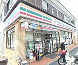 セブンイレブン 枚方津田駅前店まで215m