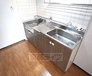 二口コンロ設置可能なキッチンです。