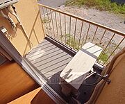 シンプルなバルコニーです