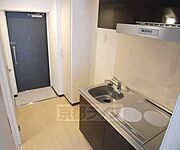 キッチン周りの様子です。