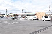 コンビニ「セブンイレブン知多つつじが丘4丁目店まで400ｍ」