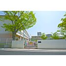 小学校「旗屋小学校まで1200ｍ」