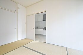 URアーバンラフレ白壁