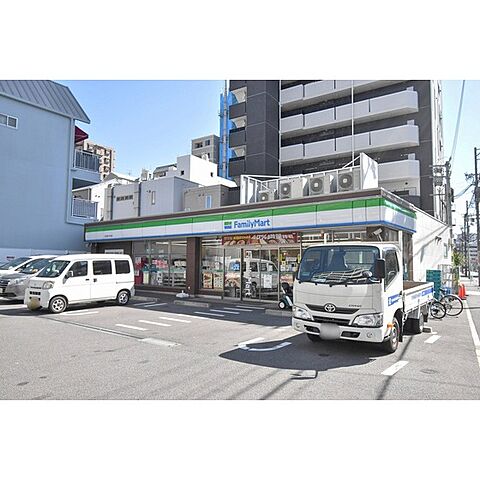 コンビニ「ファミリーマート名古屋千代田店まで37ｍ」