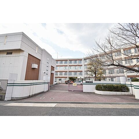 中学校「名古屋市立藤森中学校まで612ｍ」