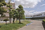 小学校「春日井市立岩成台小学校まで277ｍ」隣接