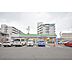 周辺：コンビニ「ファミリーマート黒川本通五丁目店まで508ｍ」