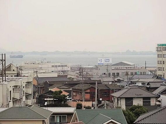 バルコニーから...