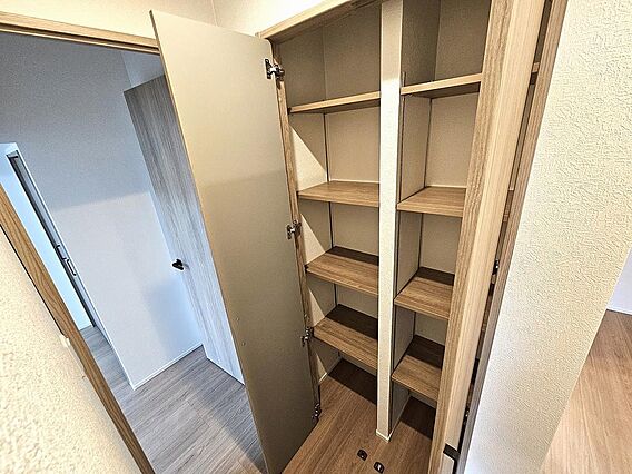 豊富な収納スペ...