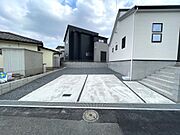 4台駐車可能でカーライフを満喫！来客時や将来も安心♪