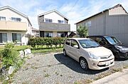 ゆったり並列3台分の駐車場！お気軽にお問い合わせください(^^)/