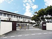 上津役中学校　徒歩23分