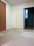 1階3.7帖和室！押入付き。リビングとつなげて使うこともできます。