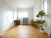 リビングとつなげて使うこともできる1階4.6帖洋室！室内干し設備付きで便利♪（※写真は同形状・同仕様のモデルハウスを撮影したものです。）