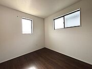 写真は同施工会社のものです。窓辺からの日差しがあたたかさを演出します！