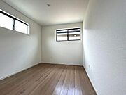 写真は同施工会社のものです。木の温もりが優しい内装！