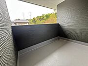 バルコニー南向きで陽当たり良好！