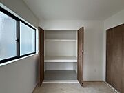 和室に押入付き！