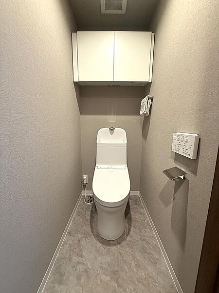 トイレを拡大表示