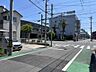 外観：前面道路幅員7.2ｍで広々、車の出し入れ楽々！