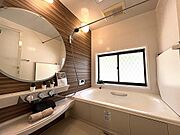 浴室乾燥機付きで、雨の日も気にせずにお洗濯ができます！