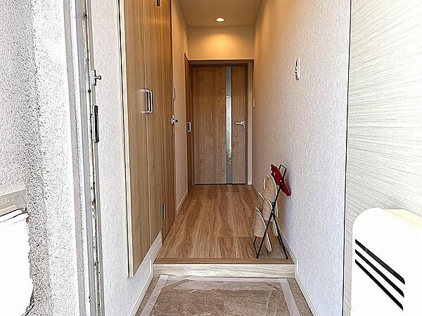 玄関を拡大表示