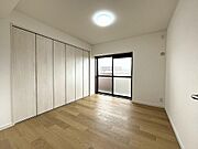洋室約6.0帖、南東向きで明るいお部屋！