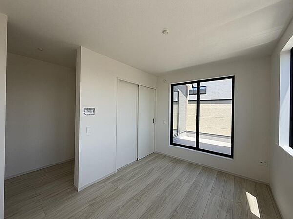 寝室を拡大表示